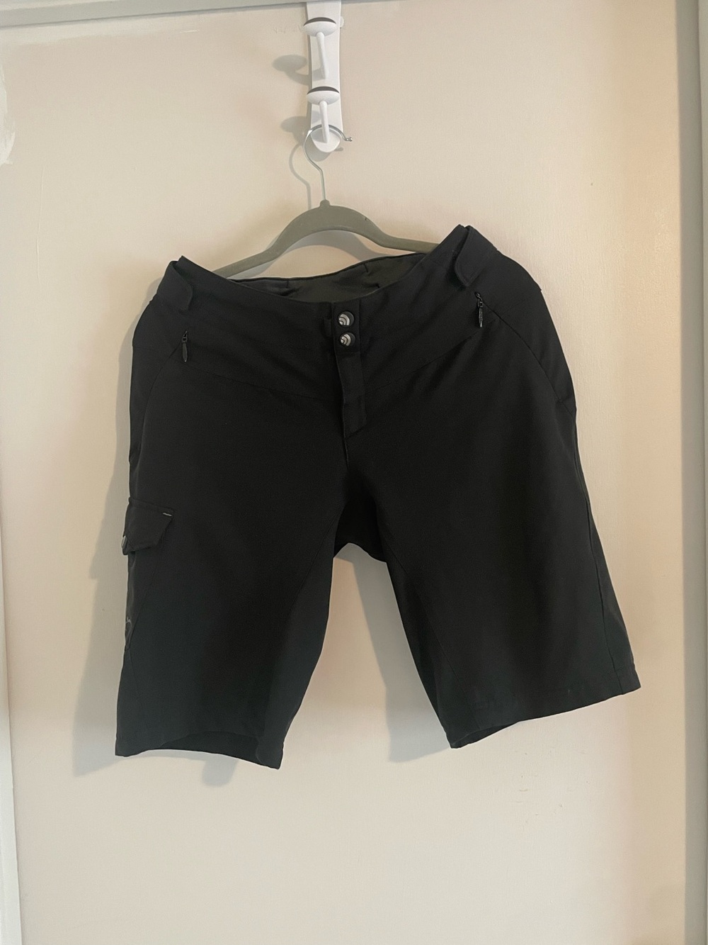 The North Face Women’s Cargo Bike Shorts Black Sz M